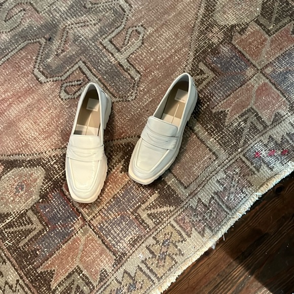 Dolce Vita.  Cream. Spring ready ❤️Amazing leather loafers. 9.5 - Picture 3 of 7